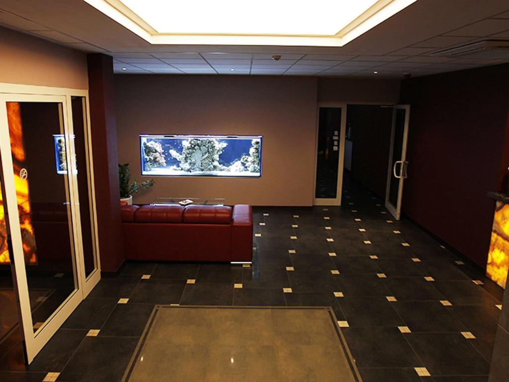 Hotel Otolinski Płock エクステリア 写真